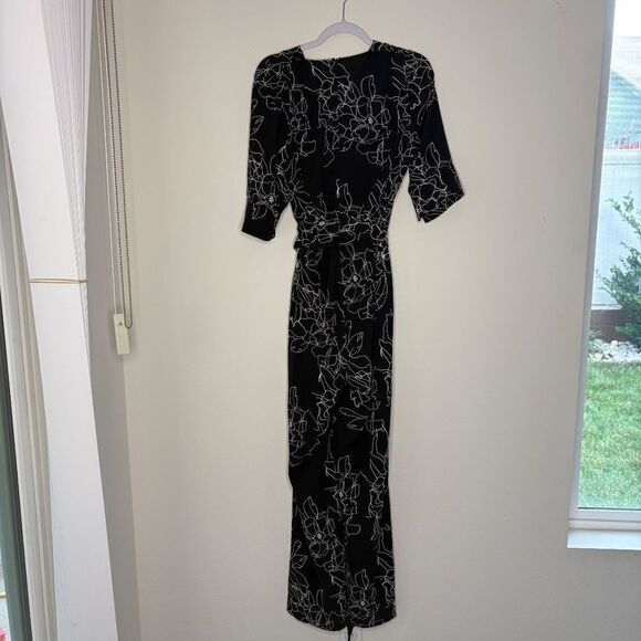 Gracia Jumpsuit Size Medium NWT Floral black white wide leg tie waist flow - Picture 2 of 15